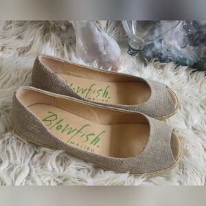 Women's Blowfish Malibu Flats Shoes Sandals Sz8